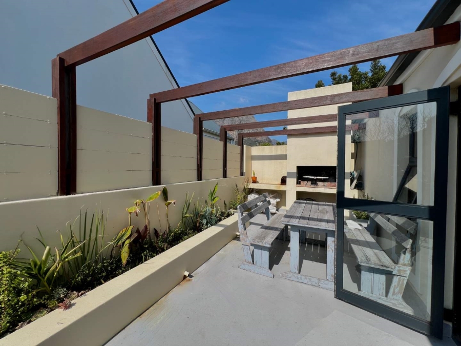 To Let 2 Bedroom Property for Rent in Kylemore Western Cape